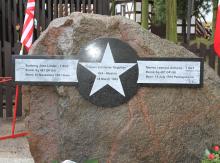 Odsłonięcie pomnika poległych w czasie II Wojny Światowej żołnierzy amerykańskich